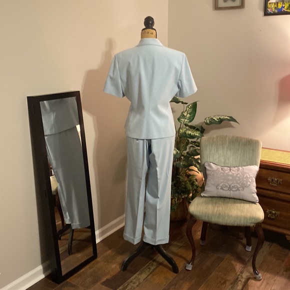 NWT Larry Levine Petite Womens 2pc. Double Breasted SS Suit, Sz. 12P, Light Blue - Picture 13 of 16